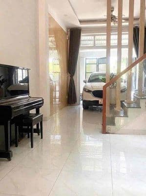 NHÀ 1T2L FULL NỘI THẤT 3PN 2WC SÂN ĐẬU OTO HBP TĐ