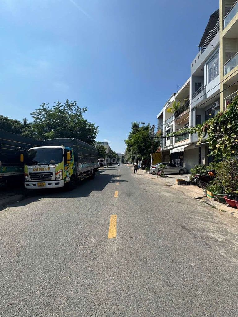 NHÀ MẶT TIỀN KHU TÊN LỬA KO LỘ GIỚI 4 TẦNG 4x16m CHỈ HƠN 8 TỶ