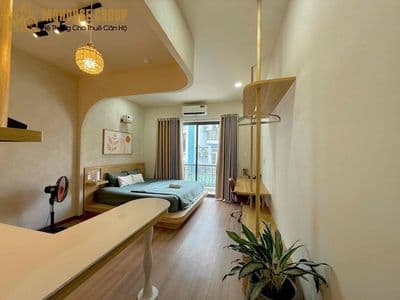 CHO THUÊ CĂN HỘ STUDIO TÁCH BẾP - MỚI 100% - BAN CÔNG HƯỚNG ĐÔNG