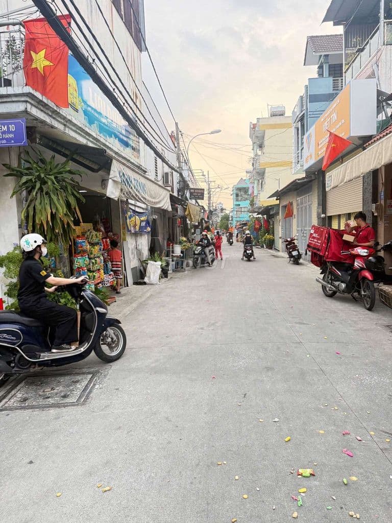 Nhà MẶT TIỀN Đường TRUNG MỸ TÂY Q12