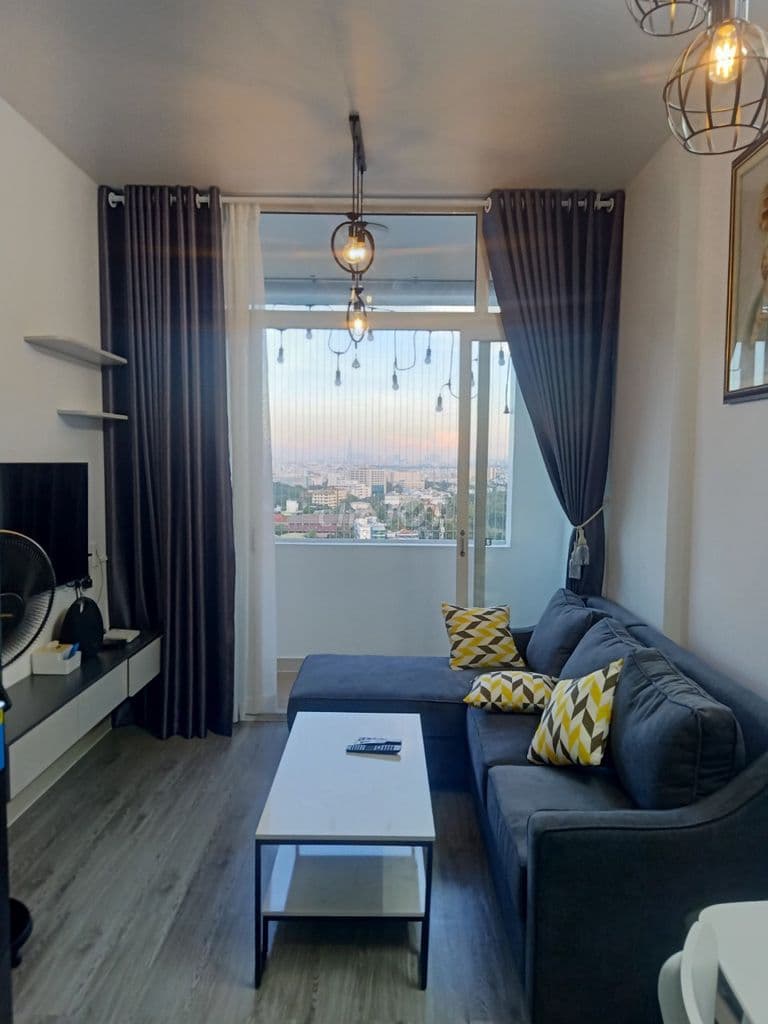 Tô Ký Tower giá 2 tỷ 2PN 50.3m2 - 65m2, có BC, sổ hồng, mặt tiền Tô Ký