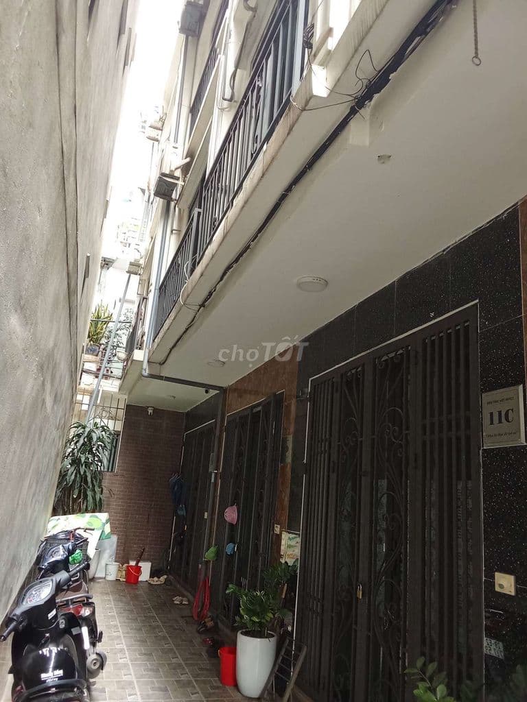 Hoàng Mai NHÀ ĐẸP 5 TẦNG 38M giá chỉ 7, 9tỷ