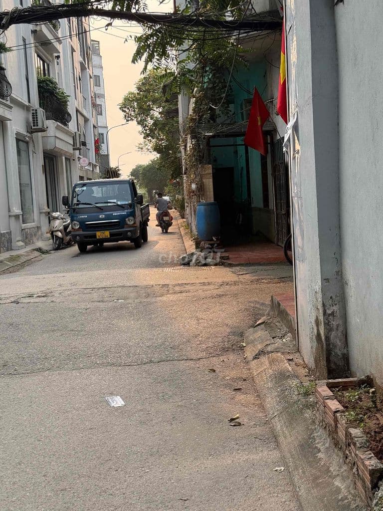 Siêu phẩm nở hậu - ngõ thông – ô tô đỗ cửa – giá chỉ hơn 9 tỷ