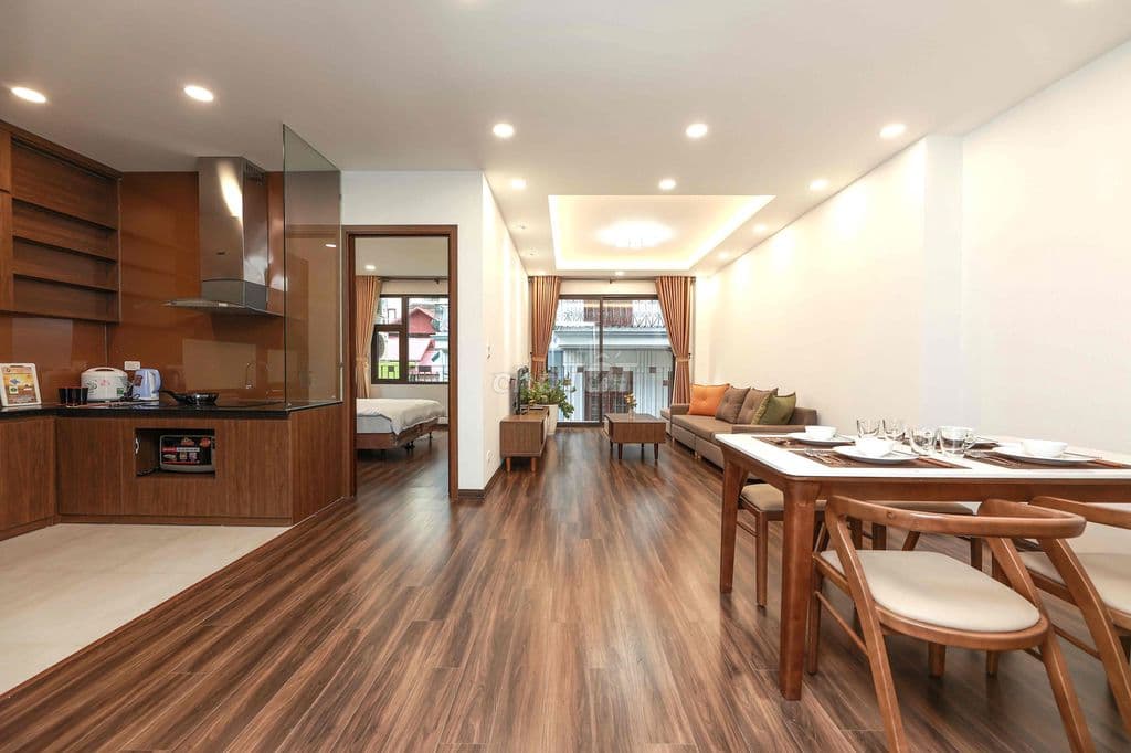 Cho thuê căn hộ full đồ 02 ngủ 120m2 ngõ 11 Tây Hồ