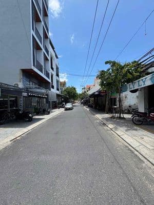 10triệu thuê ngay nhà mặt tiền gác lửng CHÂU THƯỢNG VĂN (gần Tiểu La)