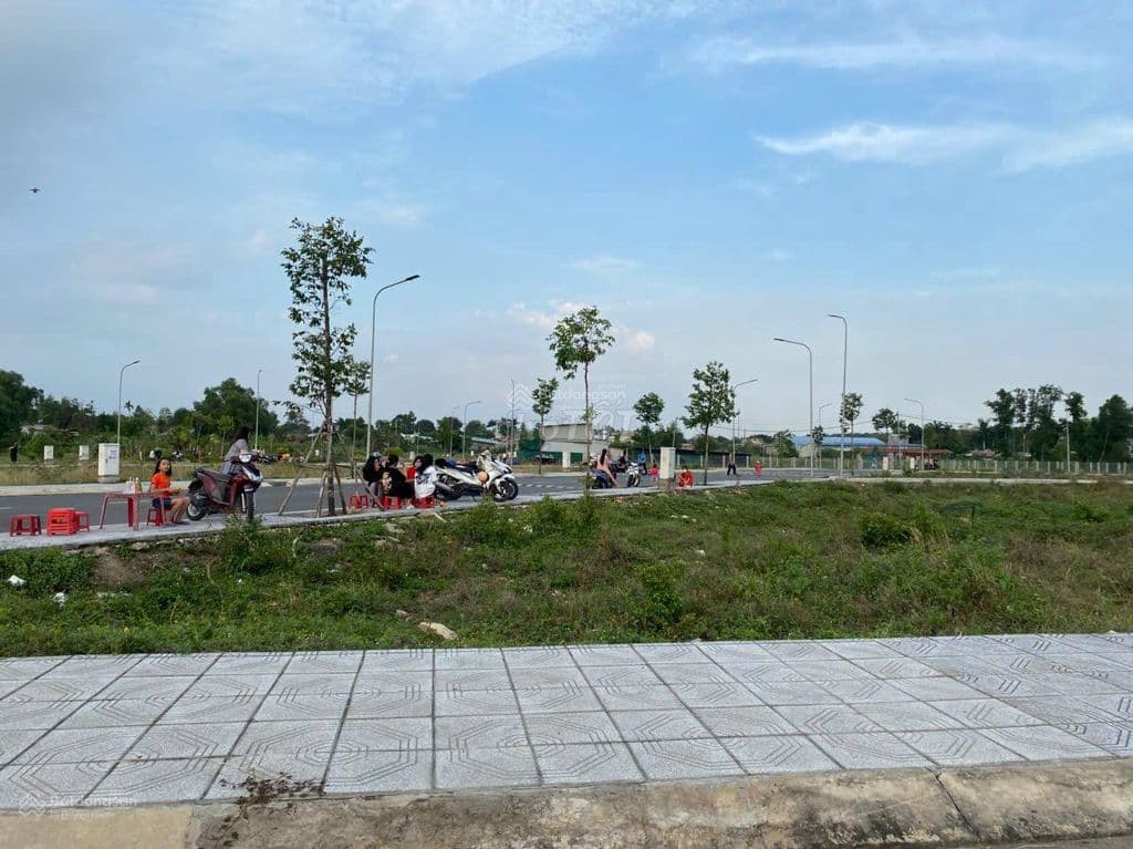 Bán đất Ngã Tư Tân Quy- Tỉnh Lộ 8