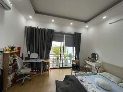 Cho thuê CCMN ở Ngọc Thụy, gần cầu Long Biên đủ đồ, 35m2 giá 5.5tr