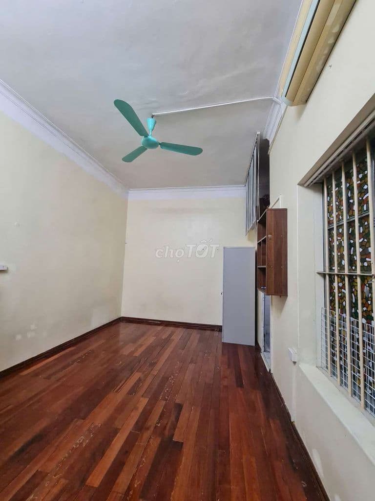 Phòng tầng 2 ngõ 175 phố Khương Thượng - Ảnh 2