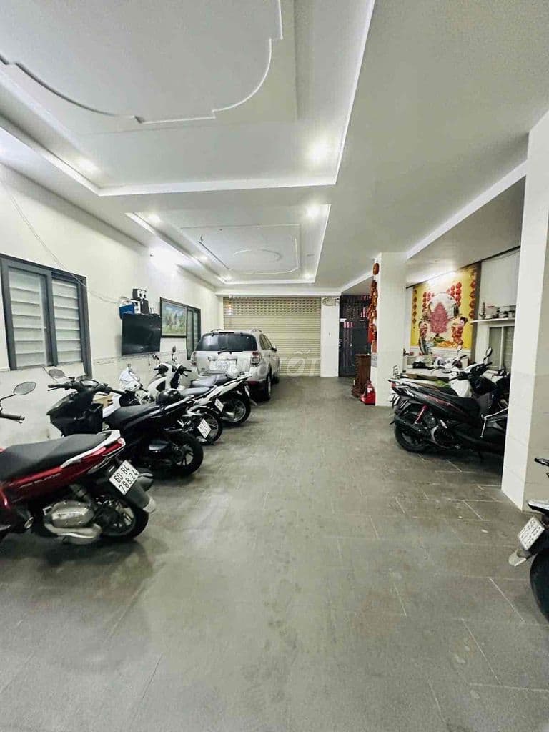 CHDV 5 TẦNG 250m2(12.5 X 20)DÒNG TIỀN 120tr/th HẺM XE TẢI ngay Lotte