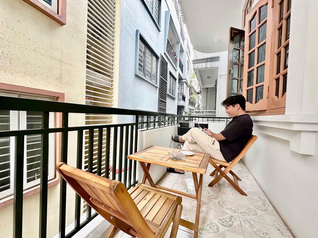 Cho thuê văn phòng Nguyễn Chí Thanh 80m2 14tr chia sẵn 2 phòng lô góc - Ảnh 2