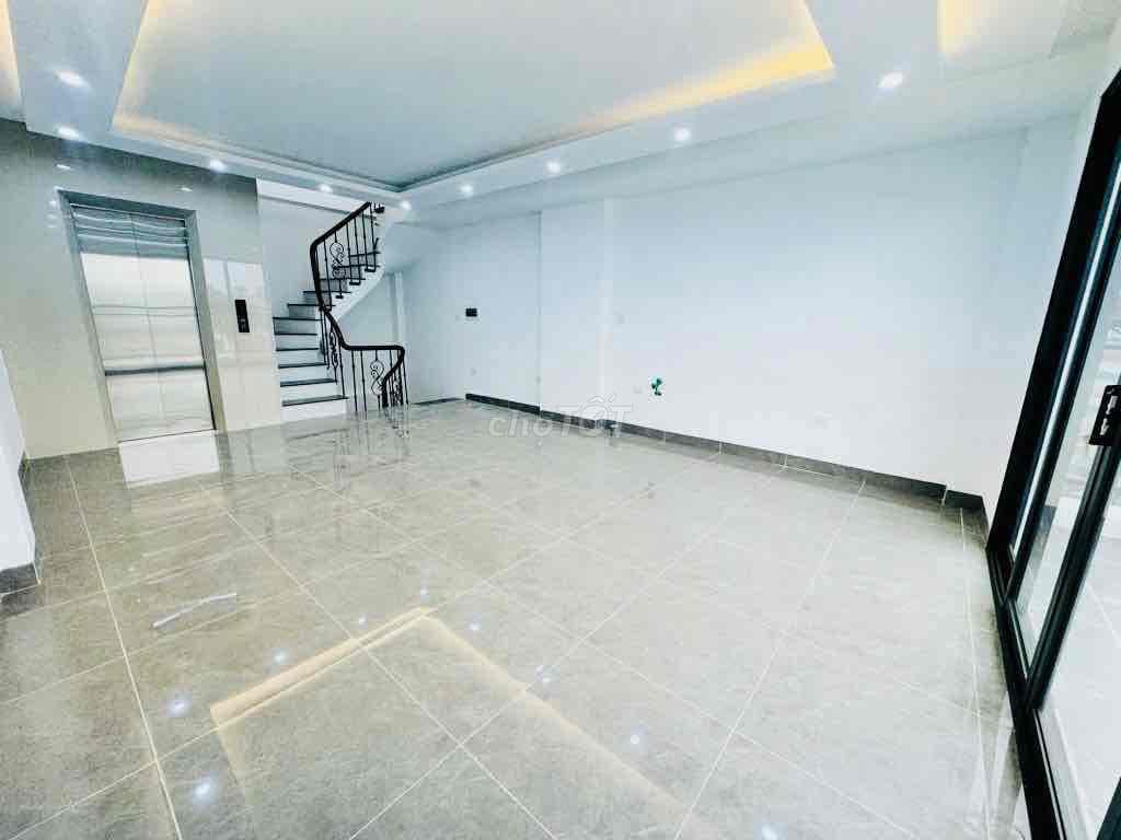 Phố Trần Thái Tông 53m, 6T thang máy - ngõ 3m - Giá 15.5 tỷ. - Ảnh 2