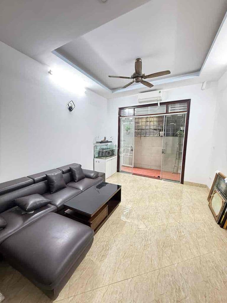 Bán nhà ngõ 169 Hoàng Mai, 38 m x 6 tầng ,nhà đẹp dân xây , sổ nở hậu