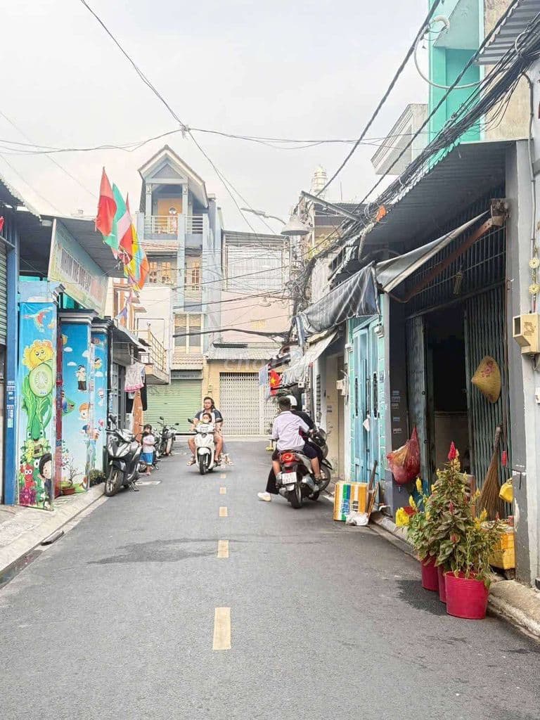 Nhà MẶT TIỀN Đường TRUNG MỸ TÂY Q12 - Ảnh 3