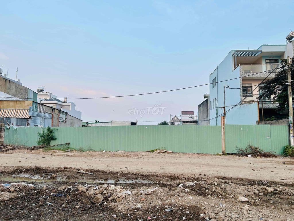 Đất hai mặt tiền sông Vàm Thuật 25x35m đường An Phú Đông 9, Quận 12