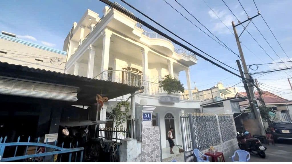 Góc 2MT (8.5x13.5m) đúc 3 tầng Đường số 21, Quận 2