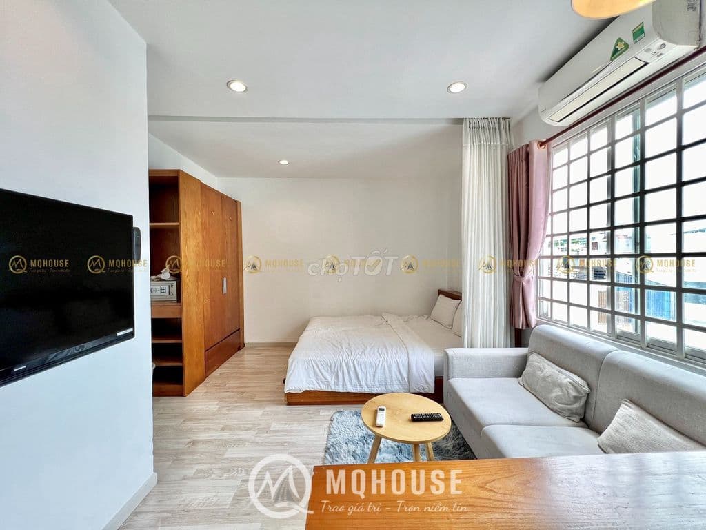 STUDIO CỬA SỔ THANG MÁY NT CỰC ĐẸP DỌN PHÒNG HẰNG TUẦN NGAY SÂN BAY - Ảnh 2