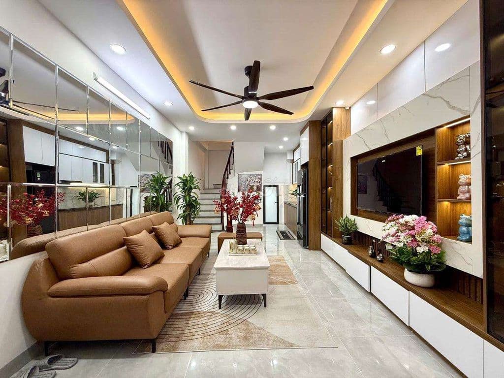 NHÀ 5 TẦNG 9 TỶ KHU TRUNG TÂM HOÀNG MAI VÀO Ở LUÔN, ĐẦY ĐỦ TIỆN NGHI - Ảnh 3