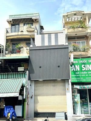 CHO THUÊ NHÀ MT NƠ TRANG LONG QBT, DT 4x20M, TRỆT 2 LẦU, GIÁ 39 TRIỆU