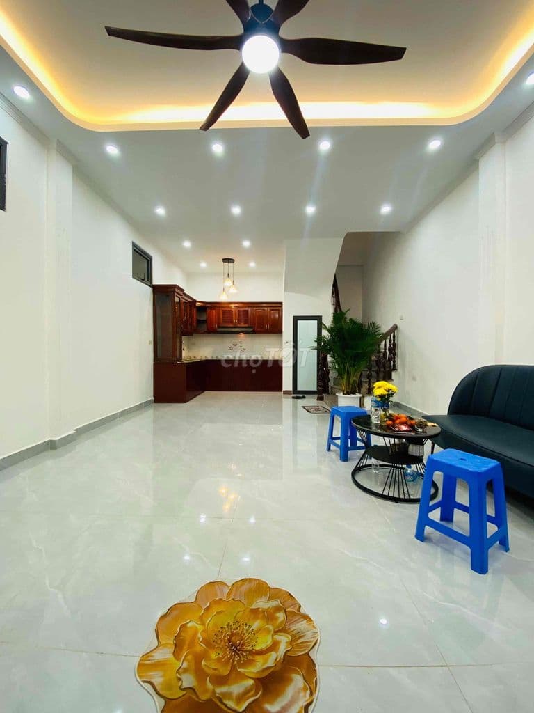 10.2 Tỷ Đại La, Minh Khai 45m2, 5 tầng mặt tiền 5m - Ảnh 3