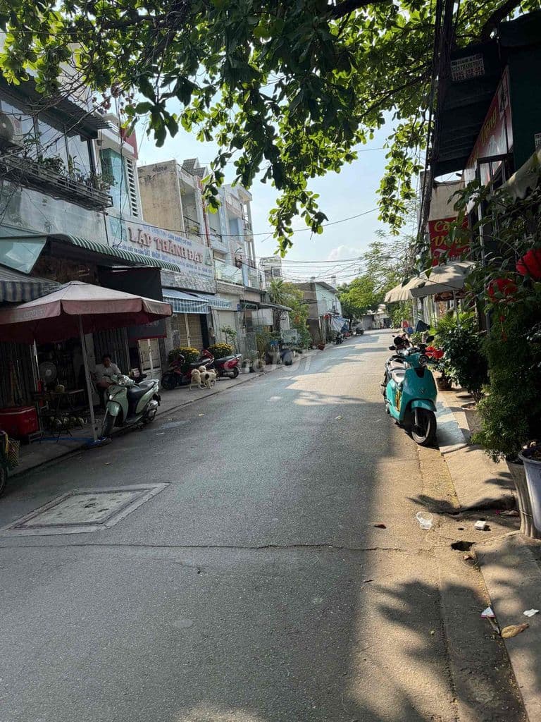 bán nhà trọ 480/4 và 480/6 mã lò dg 10m khu nhà lầu..