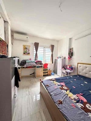 cần bán nhà hẻm to yên tĩnh đường Thiên phước