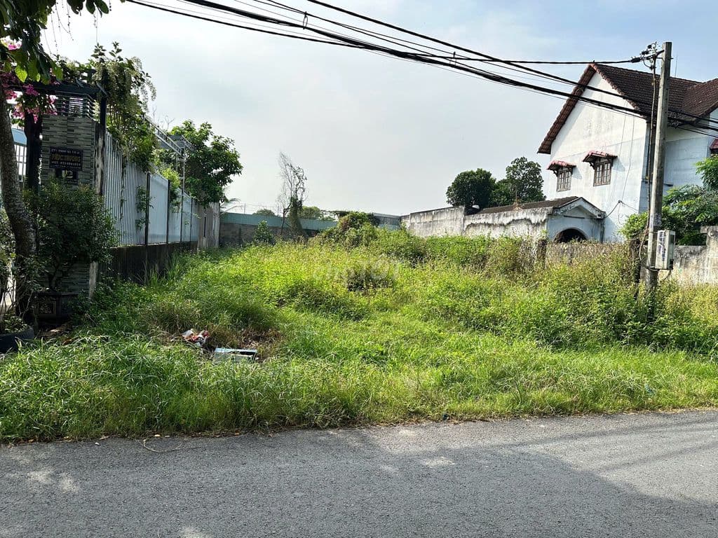 920tr - chính chủ giao bán lô đất 340m2 ngay tân thông hội, Mt nhựa