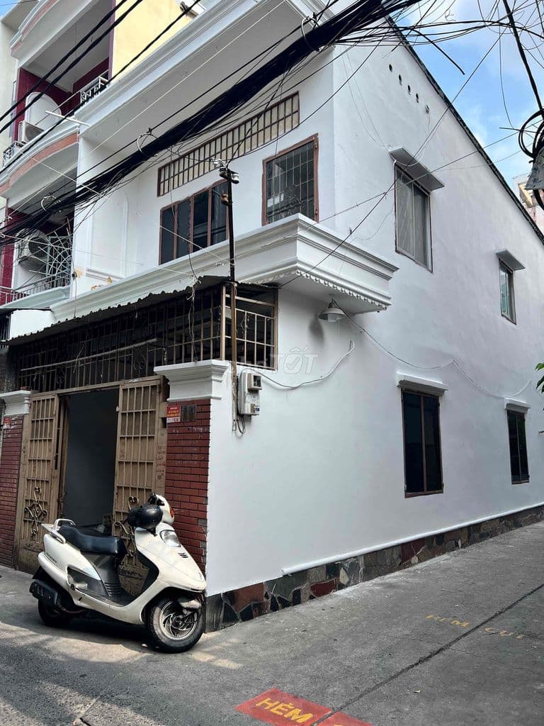 Bán nhà 57/20 Bùi Thị Xuân 4.3x15 1 lầu , hẻm xe hơi