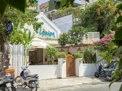 Cho thuê nhà MT đường Quốc Hương, Thảo Điền, Quận 2. DT: 8x20m. Trệt
