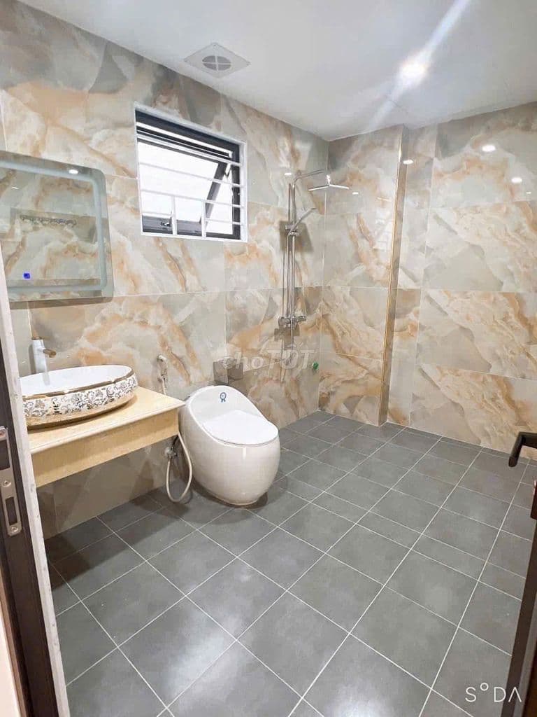 BÁN NHÀ THẠCH BÀN GẦN KĐT GARDEN CITY 40M 5 TẦNG- GIÁ NHỈNH 7 TỶ - Ảnh 2