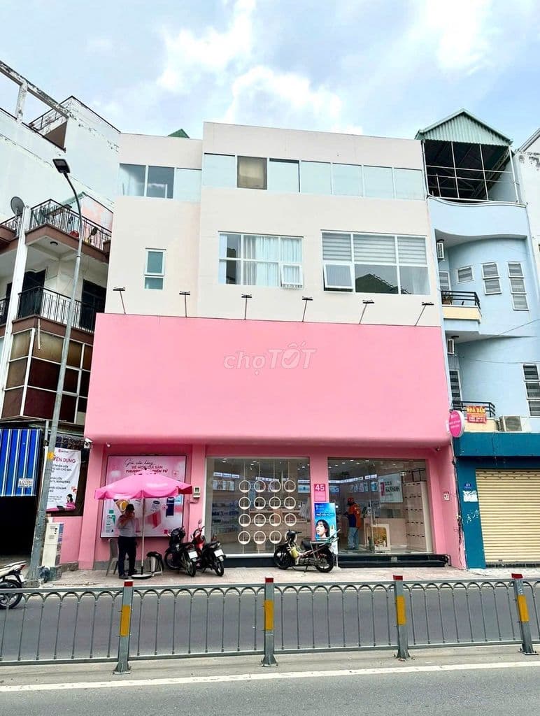 Bán nhà 4 tầng, mặt tiền 11,5m đường Út Tich, giá 24.5 tỉ TL