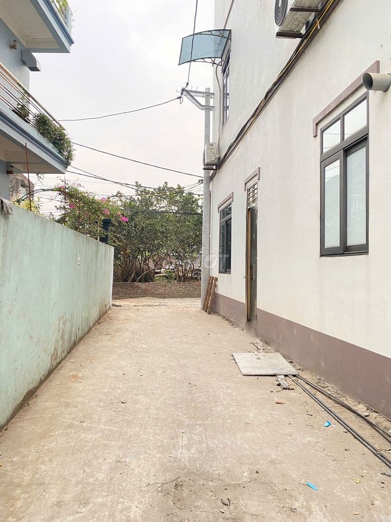 Đât sổ đỏ 50m2 xóm 4 Hải Bối , Đông Anh