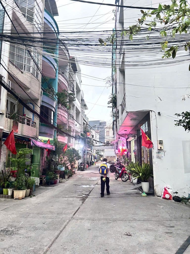 TẦNG TRỆT - CHUNG CƯ NGUYỄN THỊ TẦN P2 Q8 73,5M2 SHR CẠNH CHỢ RẠCH ÔNG