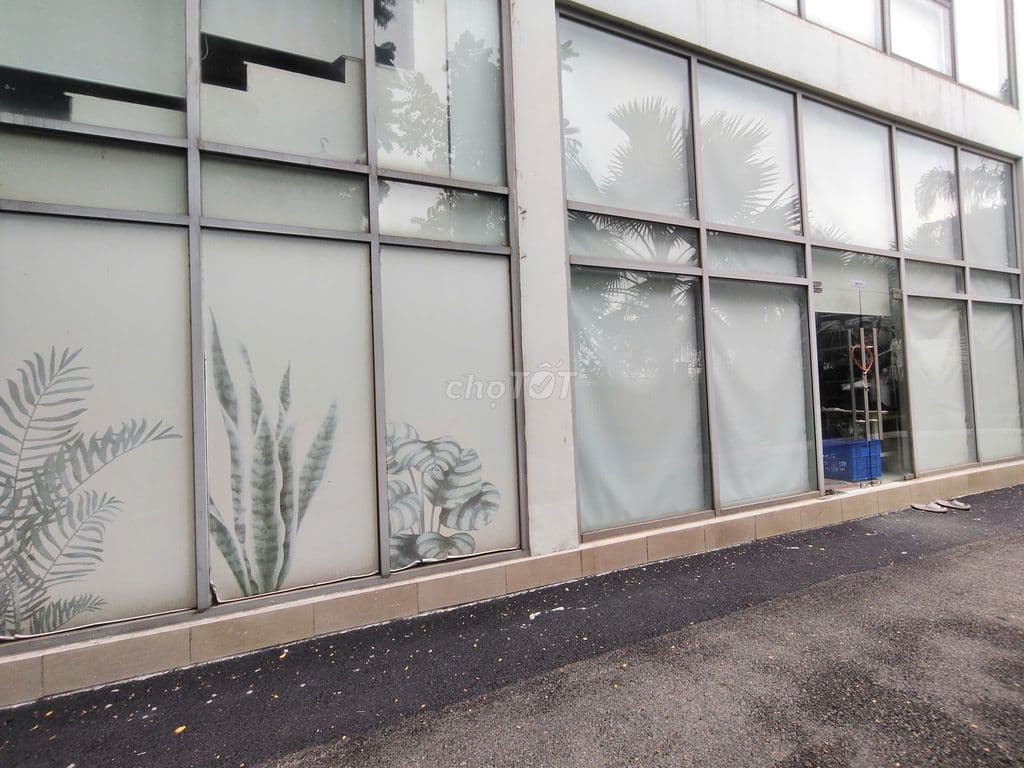 BÁN CĂN GÓC SHOPHOUSE LUXGARDEN Q7, SỔ HỒNG - Ảnh 2