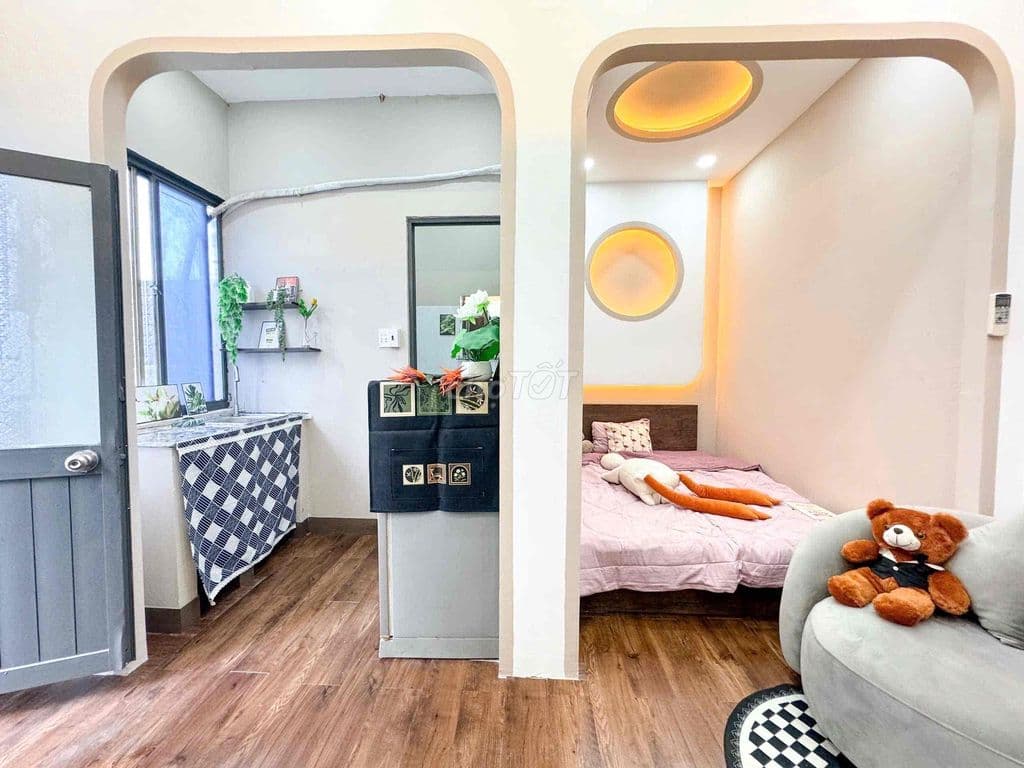 Thuê ngay căn 1 phòng ngủ mới ban công full nội thất ngã tư Hàng Xanh - Ảnh 3