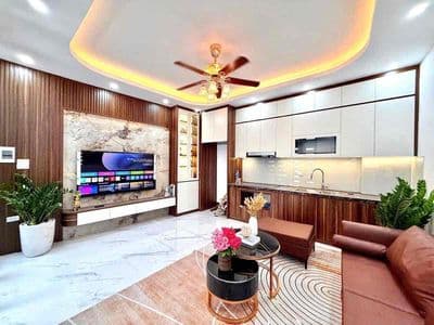 Chính chủ cho thuê nhà riêng Lạc Long Quân DT 45M 5 tầng 4PN full đồ 1