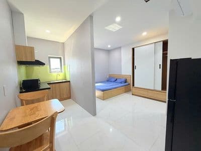 Trống sẵn căn studio có vách ngăn đầy đủ nội thất trung tâm Hải châu
