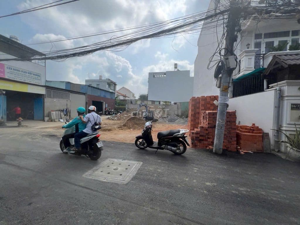 Chủ cần bán lô đất đg 39 BTT Q2