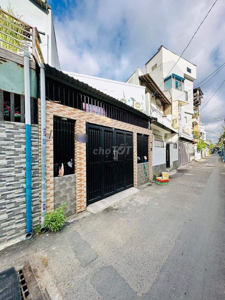 Chính chủ bán nhà riêng 110m2 giá 1tỷ450 Song Hành Tân Hiệp Hóc Môn