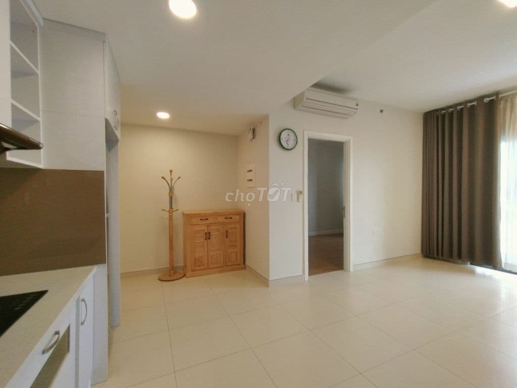 Có sẵn NỘI THẤT CƠ BẢN 2PN tại Masteri Thảo Điền - view thoáng mát