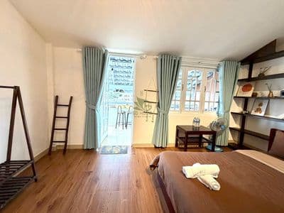 CHO THUÊ CĂN HỘ 2 PHÒNG NGỦ CÓ BAN CÔNG FULL NỘI THẤT BAO ĐIỆN NƯỚC