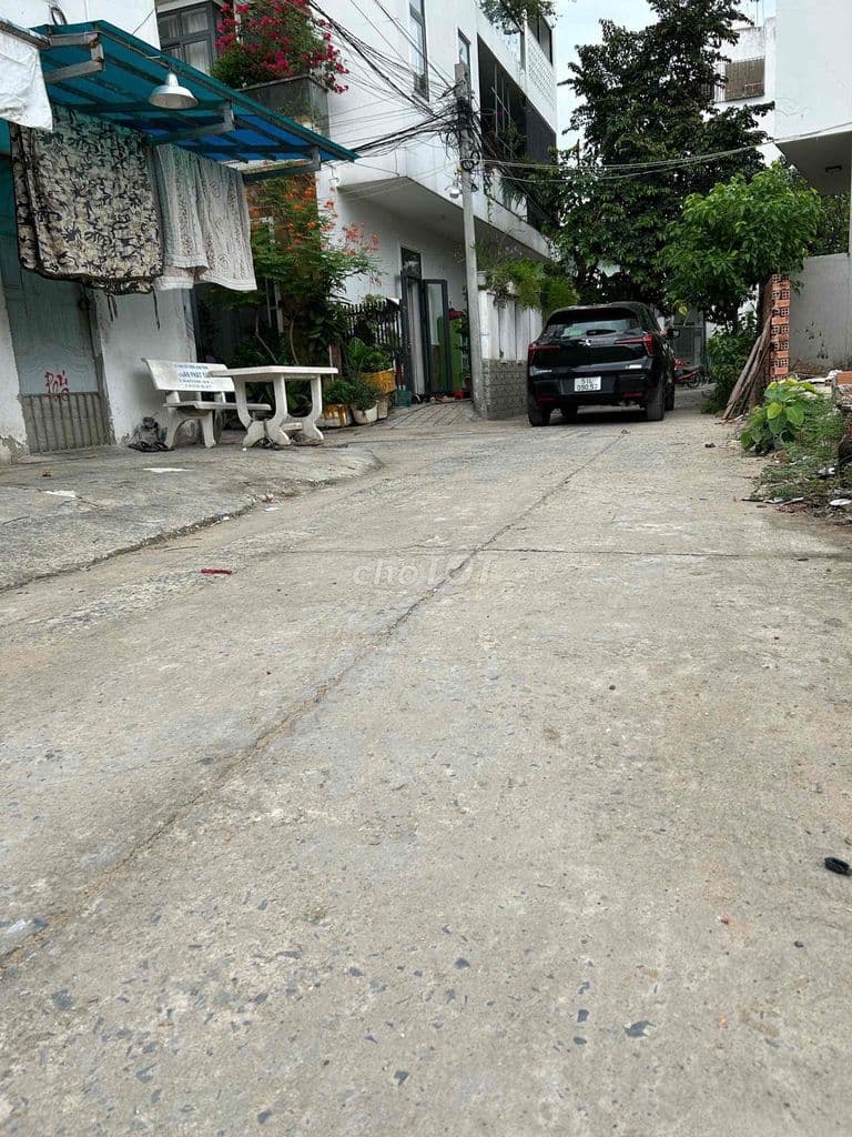 ĐẤT 5 x 11m - HXH - NGAY GẦN NGUYỄN DUY TRINH