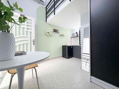 Duplex cửa sổ hành lang & cửa sổ trời thoáng ngay ĐH VLU CS2, Chợ Hoa