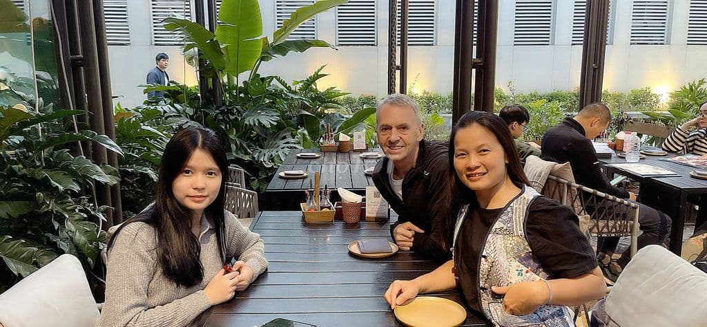 Dòng tiền Lạc Long Quân Tây Hồ cách phố 50m 79mx7Tx11PKK Giá 26 tỷ 5