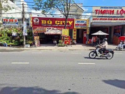 MẶT TIỀN NGUYỄN VĂN CỪ NỐI DÀI ĐOẠN ĐẠI HỌC Y DƯỢC - NGANG 8m