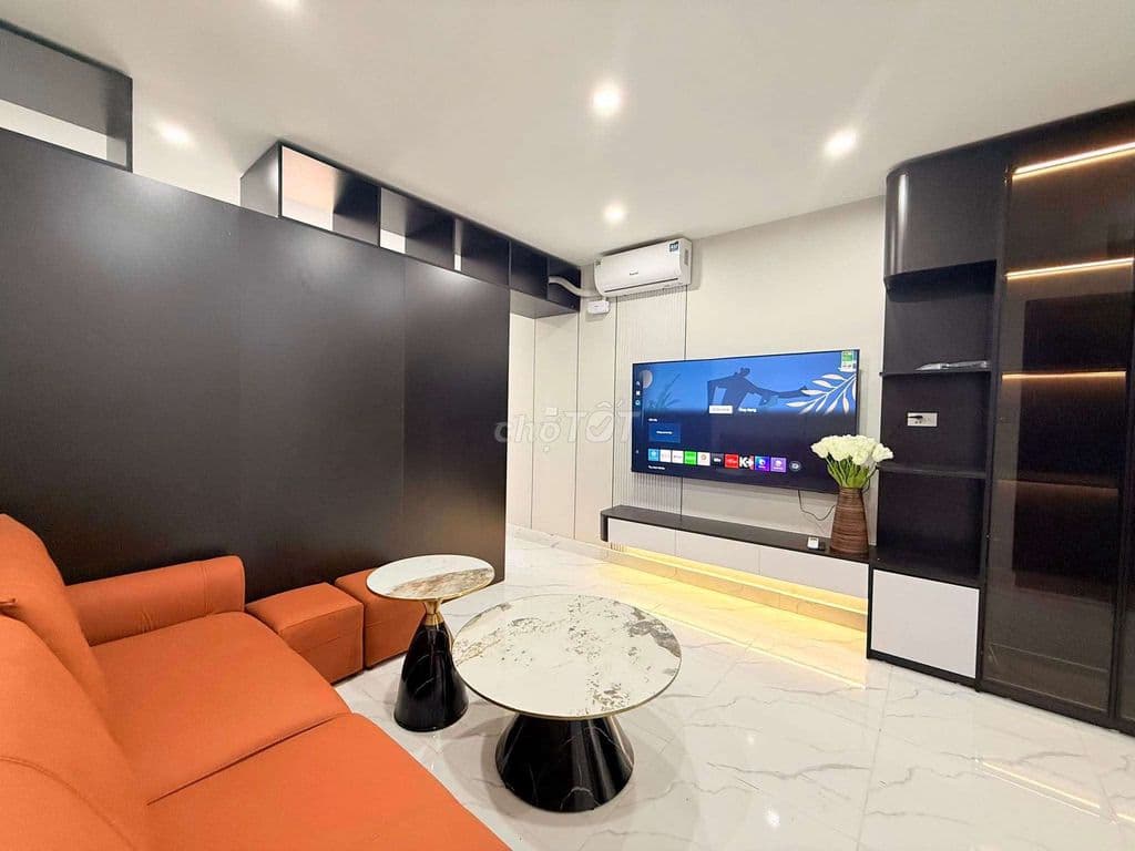 Hơn 3 tỷ tập thể Đại La, 75m 2 ngủ lô góc 3 thoáng ô tô đỗ cửa, Sổ Đẹp - Ảnh 2