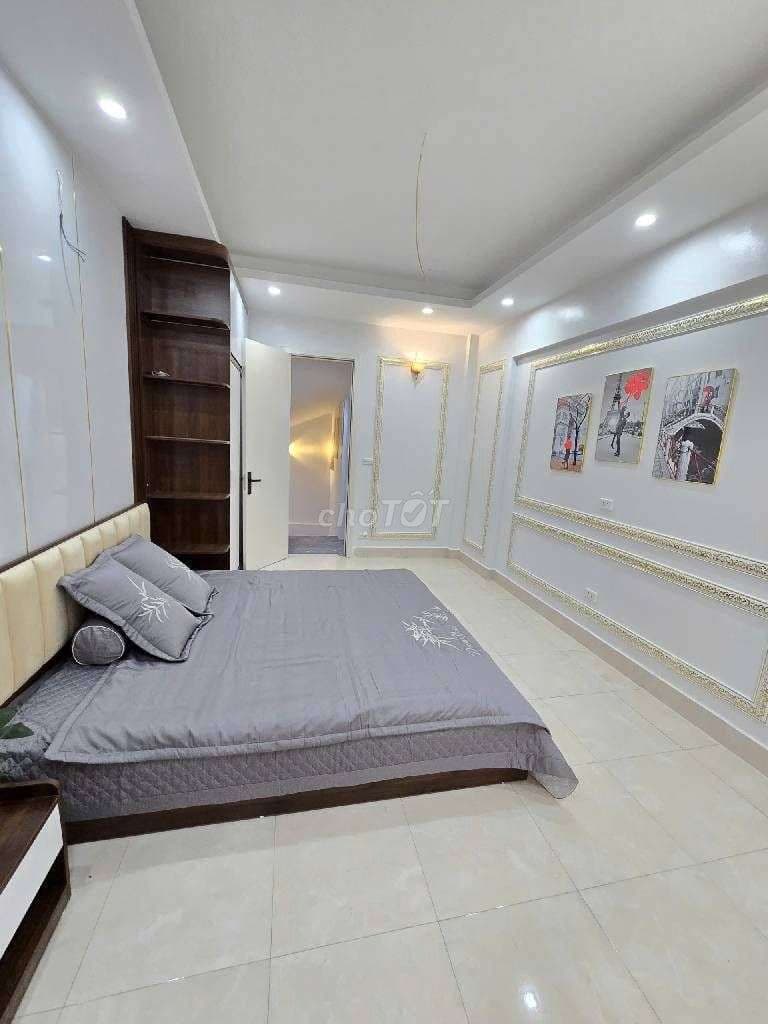 Nhà đẹp Dương Văn Bé ô tô đỗ cửa, hàng xóm Sunshine. - Ảnh 2