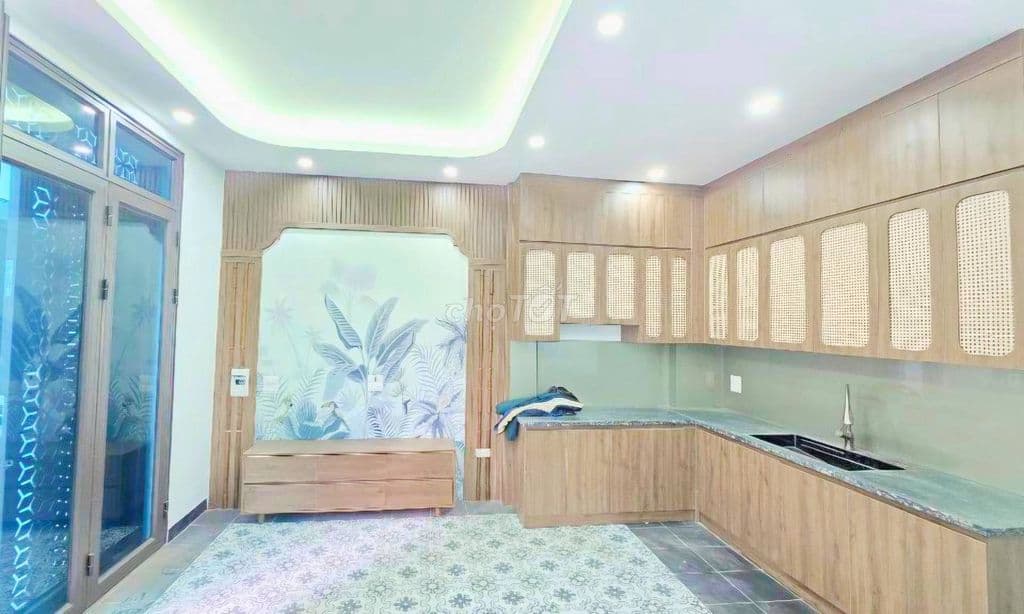 VIỆT HƯNG 4 NGỦ - Ô TÔ TẬN CỬA - CẠNH BỆNH VIỆN XỊN - 7 TỶ LỚN