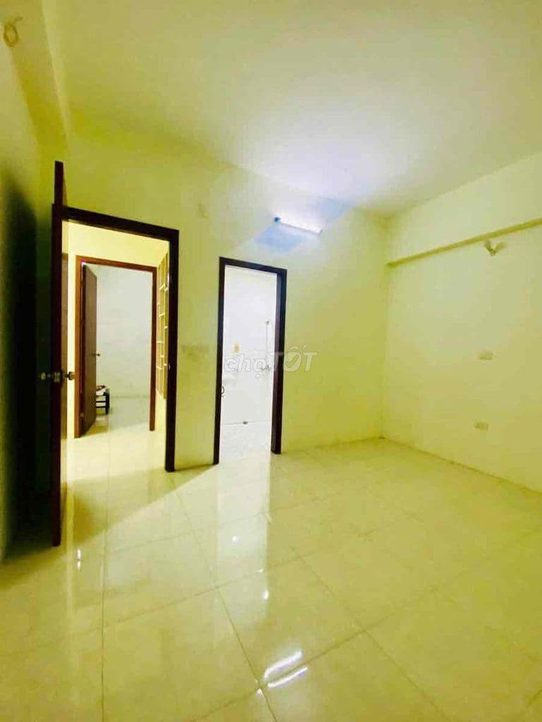 Tầm 5 tỷ có căn CC đẹp Trần Thủ Độ-Căn góc-Sang tên chủ mới-95m;3N;2VS - Ảnh 3