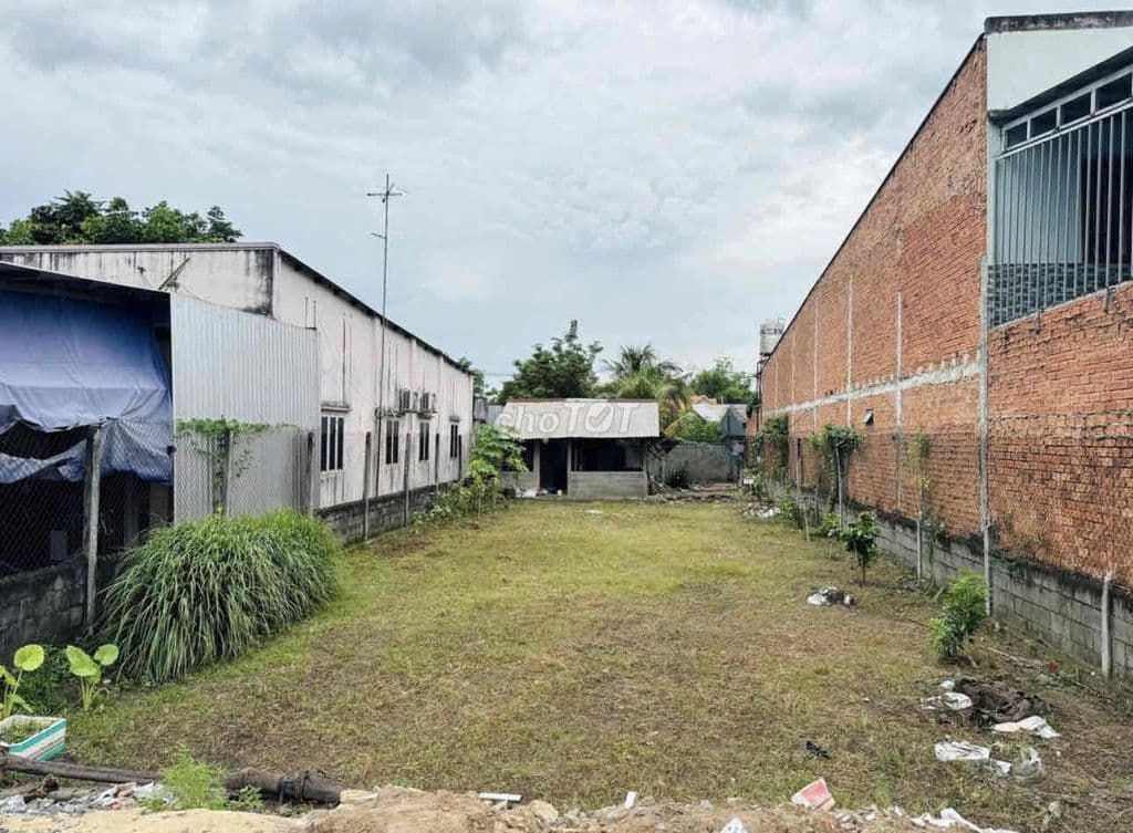 Lô đất đẹp nở hậu ngay mặt tiền đường trung tâm Tân Phú Trung