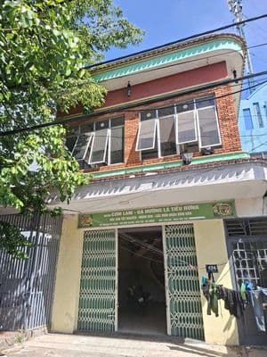 Cho thuê nhà 2 tàng .. Dt 160m2. . Đường ngô